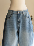 Bermuda Elisa jean bleu coupe amincissante détail devant Studio Albine P