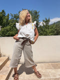 Blouse Hortense portée avec bermuda Rachel