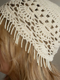 Détail crochet et franges perlées du Bonnet Diego
