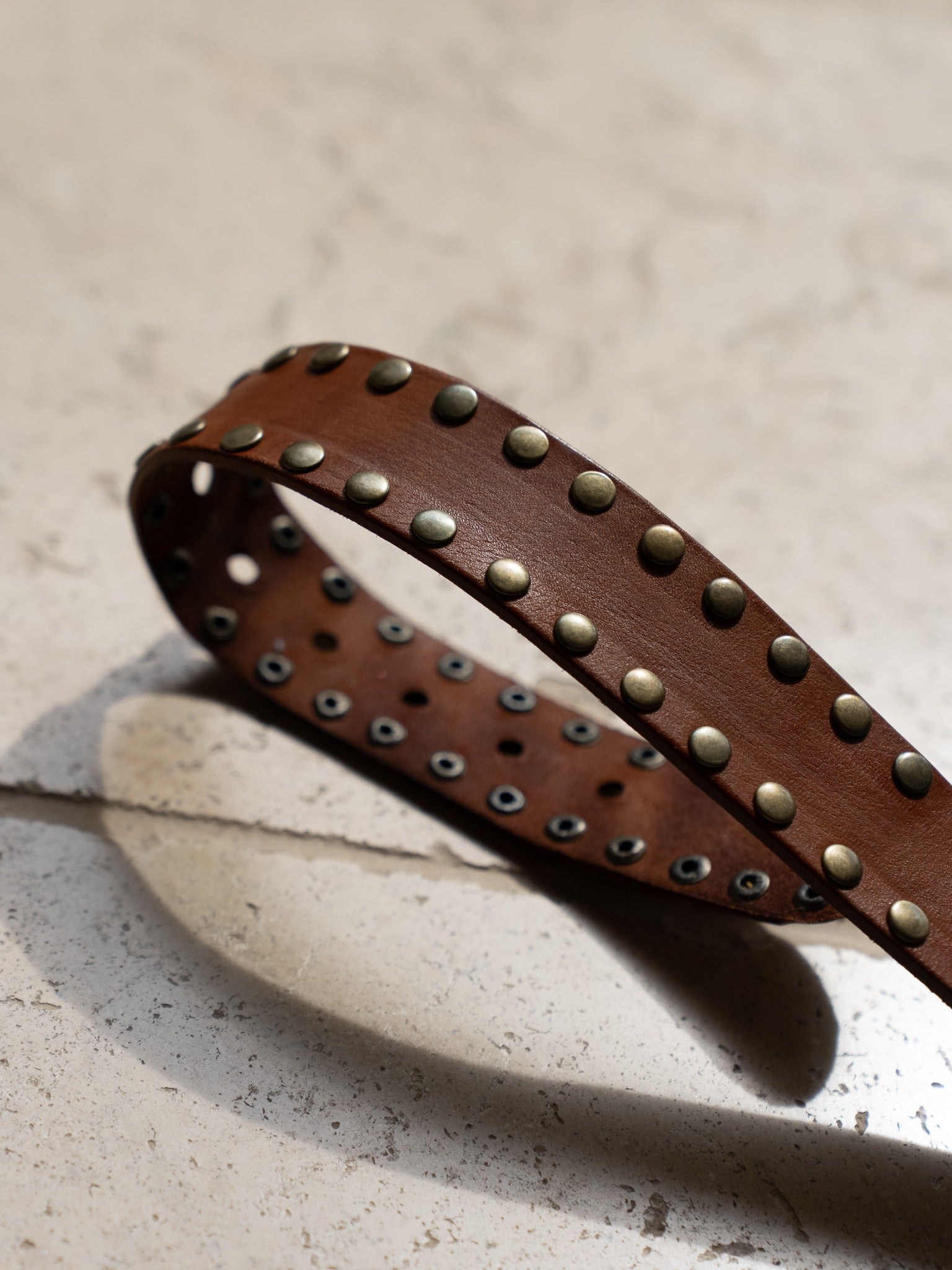 Ceinture Belle Star cuir camel avec clous Studio Albine P
