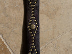 Détail clous couleur laiton ceinture Calamity Jane Studio Albine P