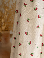 Détail imprimé cerises et broderies pantalon jupe Cerise Studio Albine P