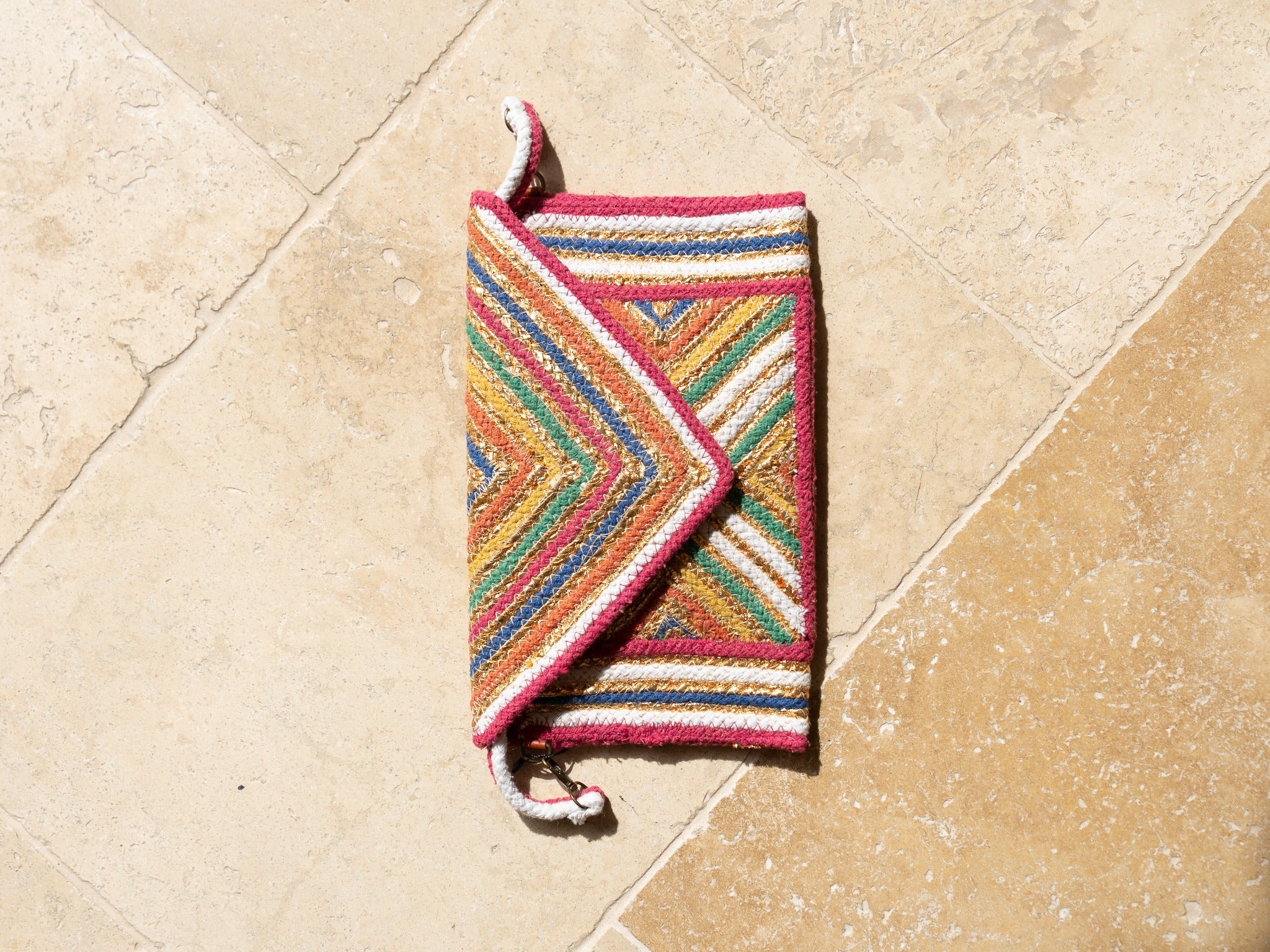 Pochette Falbala Rose en jute avec sangle assortie Studio Albine P