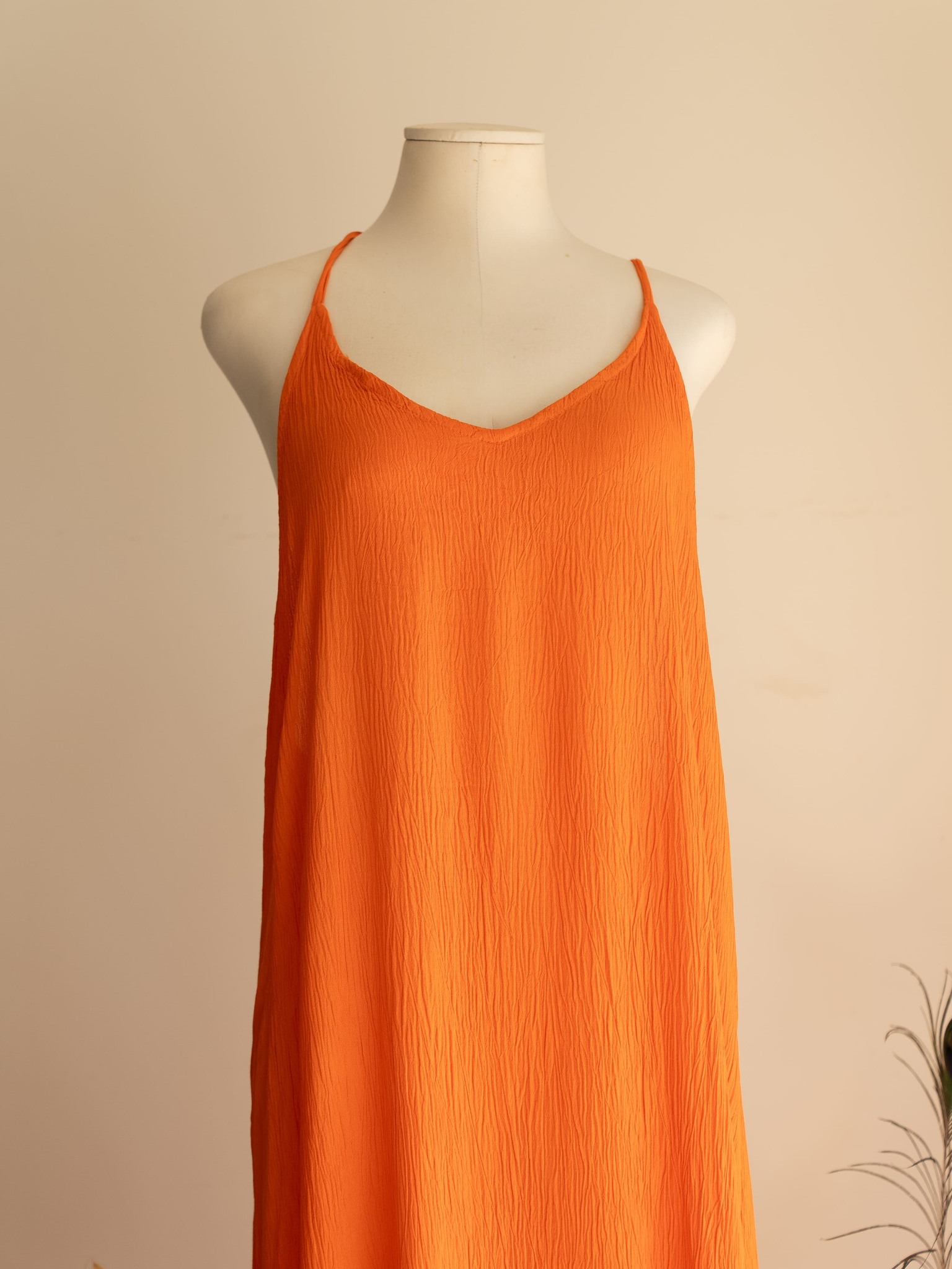 Robe Monica orange en rayon fluide style bohème Studio Albine P