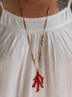 Sautoir Elio en acier inoxydable avec pendentif corail rouge Studio Albine P
