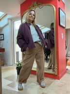 Veste Lola bordeaux portée ouverte, vue de trois quarts